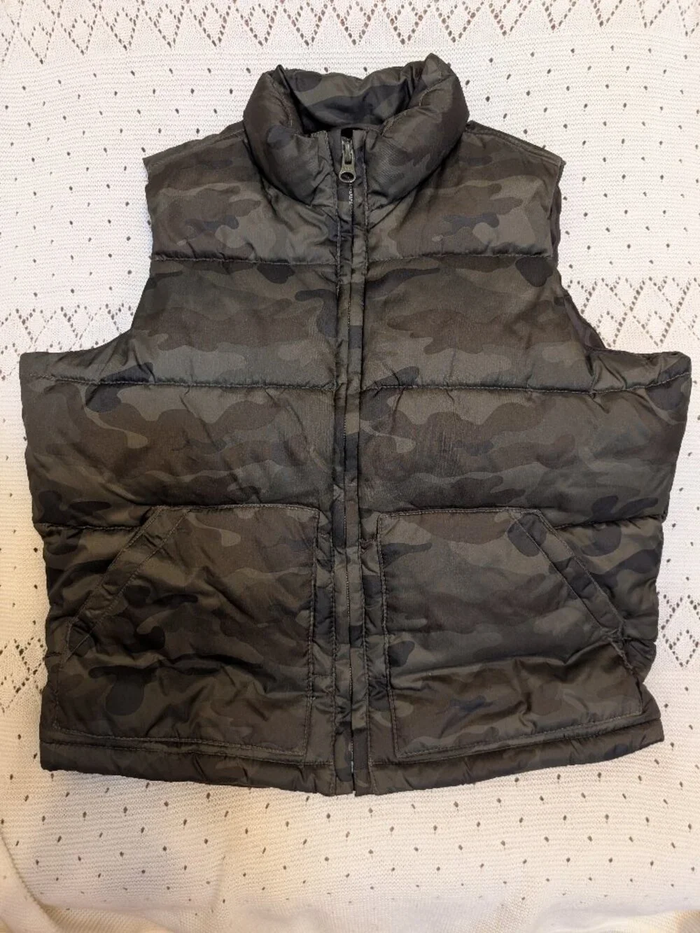 Old Navy Camo Vest size small 6/7